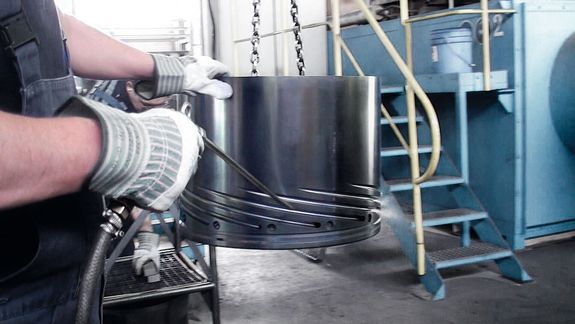 Compressed air blown film die