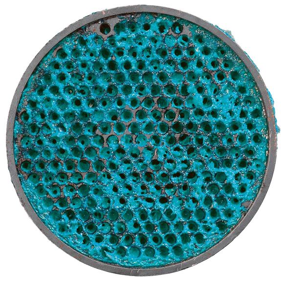 Breaker plate before cyan